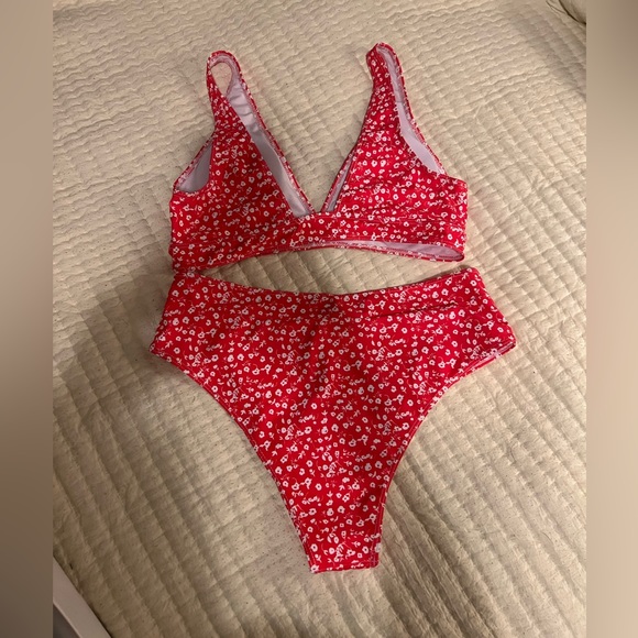 Women’s two piece swim suit size Large - Picture 8 of 8
